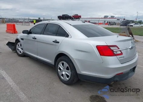 2017 Ford Police Interceptor z USA, uszkodzony, nr VIN 1FAHP2L82HG126834